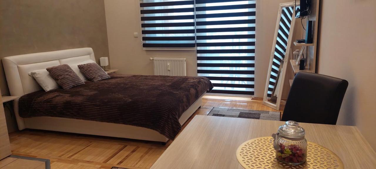 Apartman Studio Niki Subotica Zewnętrze zdjęcie